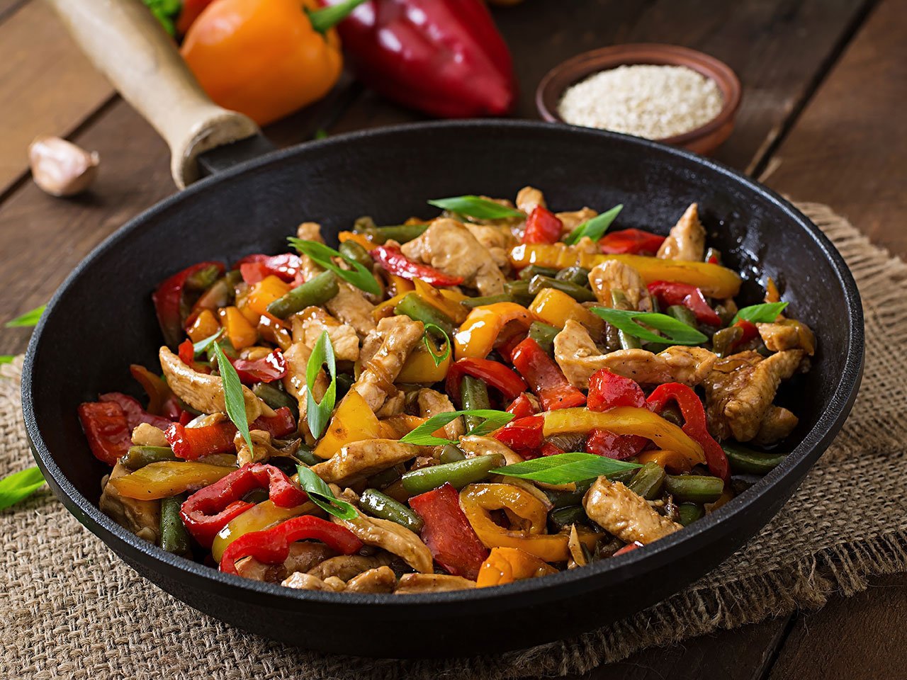 Stir Fry Chicken, Sweet Peppers And Green Beans